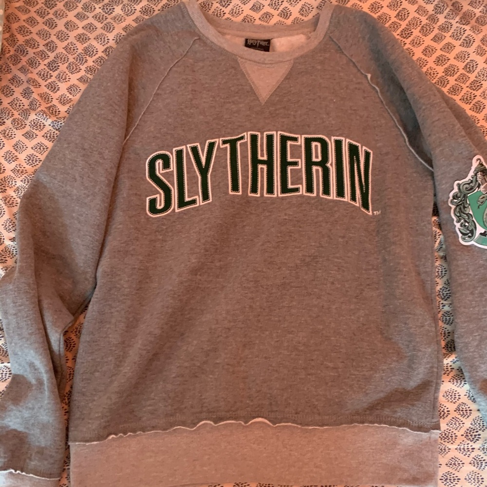 Slytherin sweatshirt from universal studios